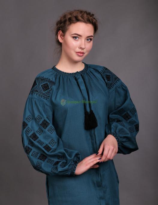 <div style=margin-left:10px><h1>Вышитое платье "Окошко-2" ( тёмно зелёный лён)</h1><p><a href="/catalog/shite/">Шиття</a> » <a href="/catalog/shite/shite--odejda/">Шиття, одяг</a></p><i class="fa fa-map-marker"></i> Полтавская область, Полтава<br /><br /><div class="socdata"><script src="//yastatic.net/es5-shims/0.0.2/es5-shims.min.js"></script>
                                            <script src="//yastatic.net/share2/share.js"></script>
                                            <div class="ya-share2" data-services="facebook,gplus,twitter,lj,viber,whatsapp,skype" data-counter=""></div></div>