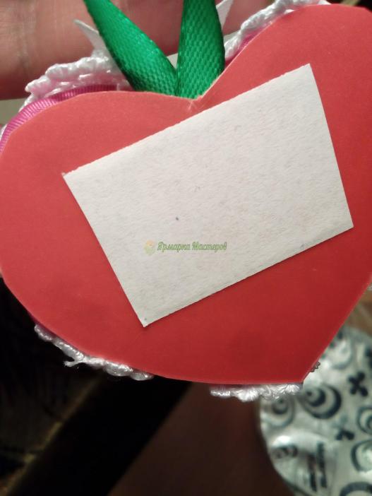 <div style=margin-left:10px><h1>Игольница Сердечко</h1><p><a href="/catalog/ukrasheniya/">Прикраси</a> » <a href="/catalog/ukrasheniya/podarki/">Подарунки</a></p><i class="fa fa-map-marker"></i> Одесская область, Одесса<br /><br /><div class="socdata"><script src="//yastatic.net/es5-shims/0.0.2/es5-shims.min.js"></script>
                                            <script src="//yastatic.net/share2/share.js"></script>
                                            <div class="ya-share2" data-services="facebook,gplus,twitter,lj,viber,whatsapp,skype" data-counter=""></div></div>