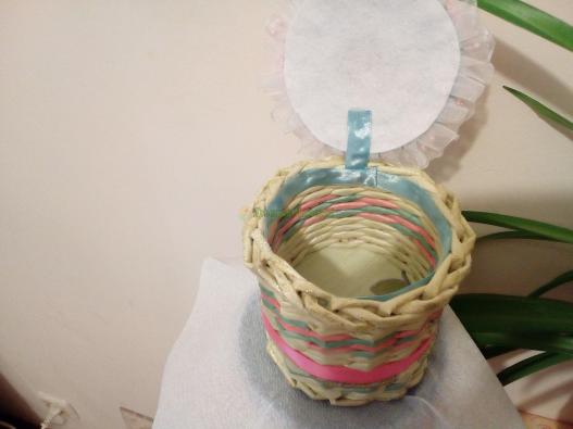 <div style=margin-left:10px><h1> Шкатулка плетеная</h1><p><a href="/catalog/ukrasheniya/">Прикраси</a> » <a href="/catalog/ukrasheniya/podarki/">Подарунки</a></p><i class="fa fa-map-marker"></i> Одесская область, Одесса<br /><br /><div class="socdata"><script src="//yastatic.net/es5-shims/0.0.2/es5-shims.min.js"></script>
                                            <script src="//yastatic.net/share2/share.js"></script>
                                            <div class="ya-share2" data-services="facebook,gplus,twitter,lj,viber,whatsapp,skype" data-counter=""></div></div>