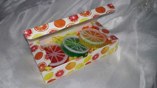 <div style=margin-left:10px><h1>Мыло ручной работы!</h1><p><a href="/catalog/podarki--suveniry/">Подарунки, сувеніри</a> » <a href="/catalog/podarki--suveniry/mylo/">Мило</a></p><i class="fa fa-map-marker"></i> Киевская область, Киев<br /><br /><div class="socdata"><script src="//yastatic.net/es5-shims/0.0.2/es5-shims.min.js"></script>
                                            <script src="//yastatic.net/share2/share.js"></script>
                                            <div class="ya-share2" data-services="facebook,gplus,twitter,lj,viber,whatsapp,skype" data-counter=""></div></div>