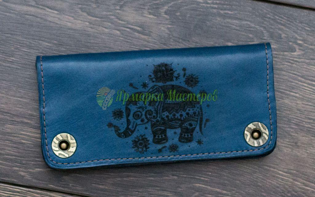 <div style=margin-left:10px><h1>Кошелек Катрин. </h1><p><a href="/catalog/ukrasheniya/">Прикраси</a> » <a href="/catalog/ukrasheniya/aksessuary/">Аксесуари</a></p><i class="fa fa-map-marker"></i> Харьковская область, Харьков<br /><br /><script src="//yastatic.net/es5-shims/0.0.2/es5-shims.min.js"></script>
                                            <script src="//yastatic.net/share2/share.js"></script>
                                            <div class="ya-share2" data-services="facebook,gplus,twitter,lj,viber,whatsapp,skype" data-counter=""></div><br /><div class="socdata"></div></div>