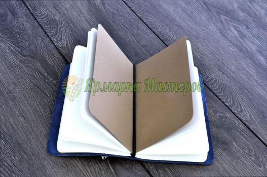 <div style=margin-left:10px><h1>Блокнот </h1><p><a href="/catalog/kancelyarskie-tovary/">Канцелярські товари</a> » <a href="/catalog/kancelyarskie-tovary/bloknoty/">Блокноти</a></p><i class="fa fa-map-marker"></i> Харьковская область, Харьков<br /><br /><div class="socdata"><script src="//yastatic.net/es5-shims/0.0.2/es5-shims.min.js"></script>
                                            <script src="//yastatic.net/share2/share.js"></script>
                                            <div class="ya-share2" data-services="facebook,gplus,twitter,lj,viber,whatsapp,skype" data-counter=""></div></div>