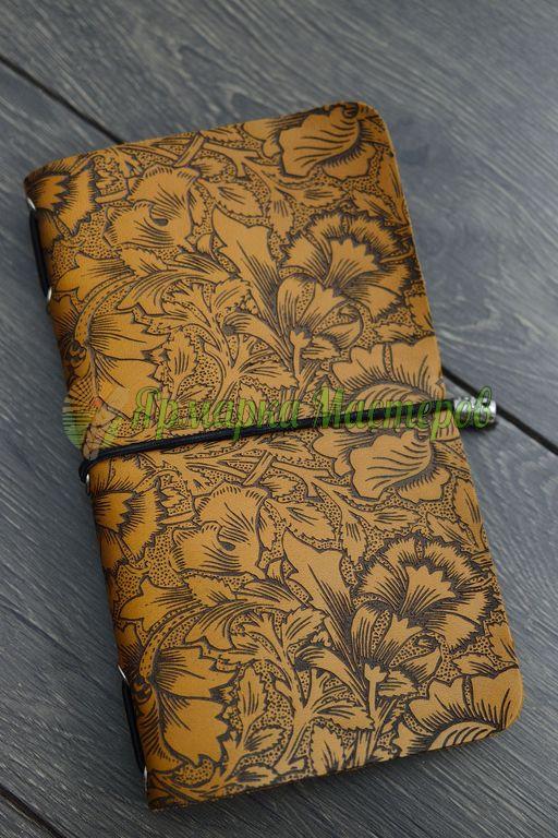 <div style=margin-left:10px><h1>Блокнот </h1><p><a href="/catalog/kancelyarskie-tovary/">Канцелярські товари</a> » <a href="/catalog/kancelyarskie-tovary/bloknoty/">Блокноти</a></p><i class="fa fa-map-marker"></i> Харьковская область, Харьков<br /><br /><div class="socdata"><script src="//yastatic.net/es5-shims/0.0.2/es5-shims.min.js"></script>
                                            <script src="//yastatic.net/share2/share.js"></script>
                                            <div class="ya-share2" data-services="facebook,gplus,twitter,lj,viber,whatsapp,skype" data-counter=""></div></div>