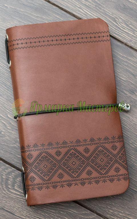 <div style=margin-left:10px><h1>Блокнот </h1><p><a href="/catalog/kancelyarskie-tovary/">Канцелярські товари</a> » <a href="/catalog/kancelyarskie-tovary/bloknoty/">Блокноти</a></p><i class="fa fa-map-marker"></i> Харьковская область, Харьков<br /><br /><div class="socdata"><script src="//yastatic.net/es5-shims/0.0.2/es5-shims.min.js"></script>
                                            <script src="//yastatic.net/share2/share.js"></script>
                                            <div class="ya-share2" data-services="facebook,gplus,twitter,lj,viber,whatsapp,skype" data-counter=""></div></div>