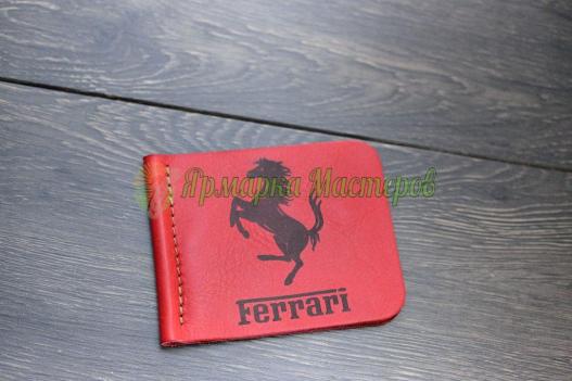 <div style=margin-left:10px><h1>Зажим для женег</h1><p><a href="/catalog/podarki--suveniry/">Подарунки, сувеніри</a> » <a href="/catalog/podarki--suveniry/podarki/">Подарунки</a></p><i class="fa fa-map-marker"></i> Харьковская область, Харьков<br /><br /><script src="//yastatic.net/es5-shims/0.0.2/es5-shims.min.js"></script>
                                            <script src="//yastatic.net/share2/share.js"></script>
                                            <div class="ya-share2" data-services="facebook,gplus,twitter,lj,viber,whatsapp,skype" data-counter=""></div><br /><div class="socdata"></div></div>