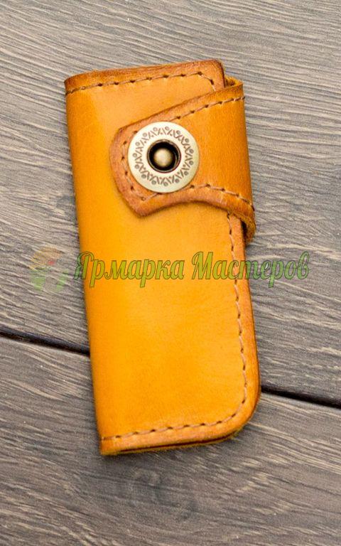 <div style=margin-left:10px><h1>Ключница</h1><p><a href="/catalog/podarki--suveniry/">Подарунки, сувеніри</a> » <a href="/catalog/podarki--suveniry/podarki/">Подарунки</a></p><i class="fa fa-map-marker"></i> Харьковская область, Харьков<br /><br /><div class="socdata"><script src="//yastatic.net/es5-shims/0.0.2/es5-shims.min.js"></script>
                                            <script src="//yastatic.net/share2/share.js"></script>
                                            <div class="ya-share2" data-services="facebook,gplus,twitter,lj,viber,whatsapp,skype" data-counter=""></div></div>