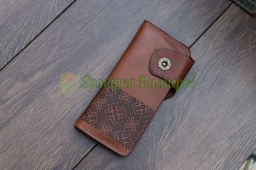 <div style=margin-left:10px><h1>Портмоне Traveler</h1><p><a href="/catalog/podarki--suveniry/">Подарунки, сувеніри</a> » <a href="/catalog/podarki--suveniry/podarki/">Подарунки</a></p><i class="fa fa-map-marker"></i> Харьковская область, Харьков<br /><br /><div class="socdata"><script src="//yastatic.net/es5-shims/0.0.2/es5-shims.min.js"></script>
                                            <script src="//yastatic.net/share2/share.js"></script>
                                            <div class="ya-share2" data-services="facebook,gplus,twitter,lj,viber,whatsapp,skype" data-counter=""></div></div>