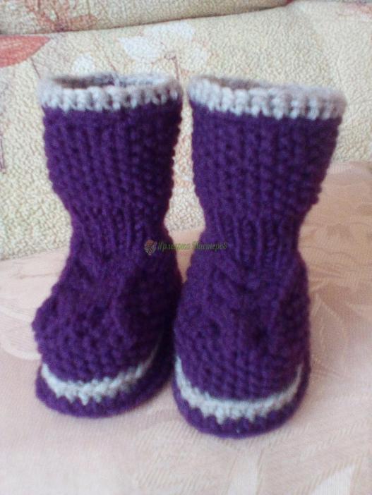 <div style=margin-left:10px><h1>Пинетки-сапожки для малыша</h1><p><a href="/catalog/rukodelie/">Рукоділля</a> » <a href="/catalog/rukodelie/rukodelie--obschee/">Рукоділля, загальне</a></p><i class="fa fa-map-marker"></i> Сумская область, Сумы<br /><br /><div class="socdata"><script src="//yastatic.net/es5-shims/0.0.2/es5-shims.min.js"></script>
                                            <script src="//yastatic.net/share2/share.js"></script>
                                            <div class="ya-share2" data-services="facebook,gplus,twitter,lj,viber,whatsapp,skype" data-counter=""></div></div>