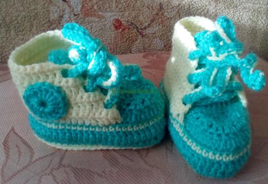 <div style=margin-left:10px><h1>Пинетки-кеды для малыша</h1><p><a href="/catalog/rukodelie/">Рукоділля</a> » <a href="/catalog/rukodelie/rukodelie--obschee/">Рукоділля, загальне</a></p><i class="fa fa-map-marker"></i> Сумская область, Сумы<br /><br /><div class="socdata"><script src="//yastatic.net/es5-shims/0.0.2/es5-shims.min.js"></script>
                                            <script src="//yastatic.net/share2/share.js"></script>
                                            <div class="ya-share2" data-services="facebook,gplus,twitter,lj,viber,whatsapp,skype" data-counter=""></div></div>