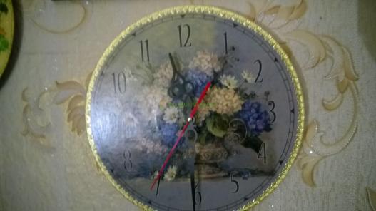 <div style=margin-left:10px><h1>часы  в технике декупаж</h1><p><a href="/catalog/podarki--suveniry/">Подарунки, сувеніри</a> » <a href="/catalog/podarki--suveniry/podarki/">Подарунки</a></p><i class="fa fa-map-marker"></i> Херсонская область, Новотроицкое<br /><br /><div class="socdata"><script src="//yastatic.net/es5-shims/0.0.2/es5-shims.min.js"></script>
                                            <script src="//yastatic.net/share2/share.js"></script>
                                            <div class="ya-share2" data-services="facebook,gplus,twitter,lj,viber,whatsapp,skype" data-counter=""></div></div>