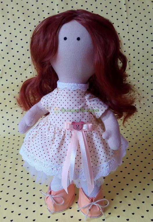 <div style=margin-left:10px><h1>Текстильная кукла ручной работы</h1><p><a href="/catalog/igrushki/">Iграшки</a> » <a href="/catalog/igrushki/kukly/">Кукли</a></p><i class="fa fa-map-marker"></i> Черновицкая область, Черновцы<br /><br /><div class="socdata"><script src="//yastatic.net/es5-shims/0.0.2/es5-shims.min.js"></script>
                                            <script src="//yastatic.net/share2/share.js"></script>
                                            <div class="ya-share2" data-services="facebook,gplus,twitter,lj,viber,whatsapp,skype" data-counter=""></div></div>