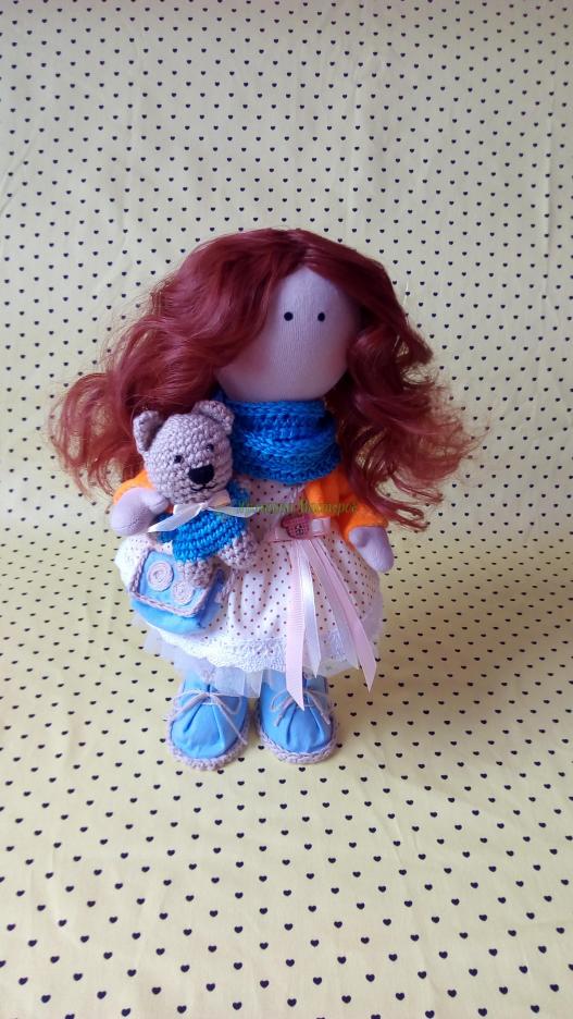 <div style=margin-left:10px><h1>Текстильная кукла ручной работы</h1><p><a href="/catalog/igrushki/">Iграшки</a> » <a href="/catalog/igrushki/kukly/">Кукли</a></p><i class="fa fa-map-marker"></i> Черновицкая область, Черновцы<br /><br /><div class="socdata"><script src="//yastatic.net/es5-shims/0.0.2/es5-shims.min.js"></script>
                                            <script src="//yastatic.net/share2/share.js"></script>
                                            <div class="ya-share2" data-services="facebook,gplus,twitter,lj,viber,whatsapp,skype" data-counter=""></div></div>