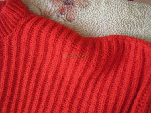 <div style=margin-left:10px><h1>Яркий мужской теплый свитер</h1><p><a href="/catalog/rukodelie/">Рукоділля</a> » <a href="/catalog/rukodelie/rukodelie--obschee/">Рукоділля, загальне</a></p><i class="fa fa-map-marker"></i> Сумская область, Сумы<br /><br /><div class="socdata"><script src="//yastatic.net/es5-shims/0.0.2/es5-shims.min.js"></script>
                                            <script src="//yastatic.net/share2/share.js"></script>
                                            <div class="ya-share2" data-services="facebook,gplus,twitter,lj,viber,whatsapp,skype" data-counter=""></div></div>