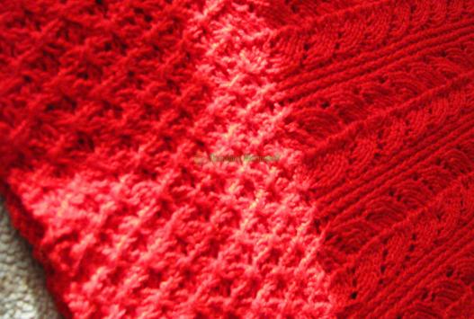 <div style=margin-left:10px><h1>Ажурный женский свитер</h1><p><a href="/catalog/rukodelie/">Рукоділля</a> » <a href="/catalog/rukodelie/rukodelie--obschee/">Рукоділля, загальне</a></p><i class="fa fa-map-marker"></i> Сумская область, Сумы<br /><br /><div class="socdata"><script src="//yastatic.net/es5-shims/0.0.2/es5-shims.min.js"></script>
                                            <script src="//yastatic.net/share2/share.js"></script>
                                            <div class="ya-share2" data-services="facebook,gplus,twitter,lj,viber,whatsapp,skype" data-counter=""></div></div>