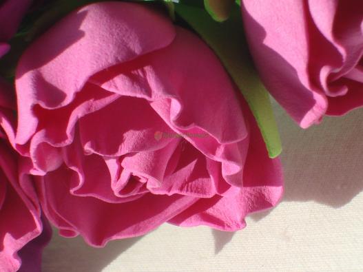 <div style=margin-left:10px><h1>Розовый венок</h1><p><a href="/catalog/ukrasheniya/">Прикраси</a> » <a href="/catalog/ukrasheniya/aksessuary/">Аксесуари</a></p><i class="fa fa-map-marker"></i> Донецкая область, Краматорск<br /><br /><div class="socdata"><script src="//yastatic.net/es5-shims/0.0.2/es5-shims.min.js"></script>
                                            <script src="//yastatic.net/share2/share.js"></script>
                                            <div class="ya-share2" data-services="facebook,gplus,twitter,lj,viber,whatsapp,skype" data-counter=""></div></div>