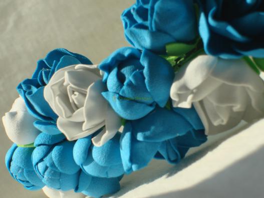 <div style=margin-left:10px><h1>Ободок "Веяние зимы"</h1><p><a href="/catalog/ukrasheniya/">Прикраси</a> » <a href="/catalog/ukrasheniya/aksessuary/">Аксесуари</a></p><i class="fa fa-map-marker"></i> Донецкая область, Краматорск<br /><br /><div class="socdata"><script src="//yastatic.net/es5-shims/0.0.2/es5-shims.min.js"></script>
                                            <script src="//yastatic.net/share2/share.js"></script>
                                            <div class="ya-share2" data-services="facebook,gplus,twitter,lj,viber,whatsapp,skype" data-counter=""></div></div>